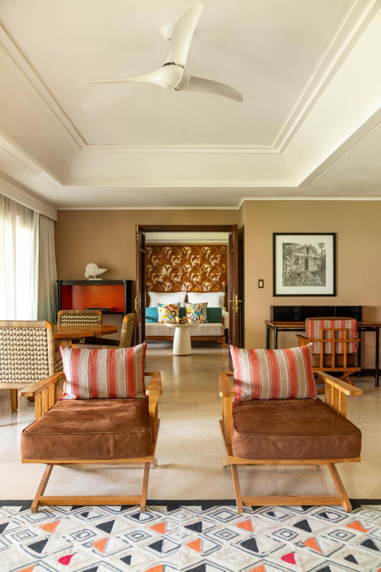 Constance Lemuria Grand Anse  Bagian luar foto A suite at the Taj Bengal