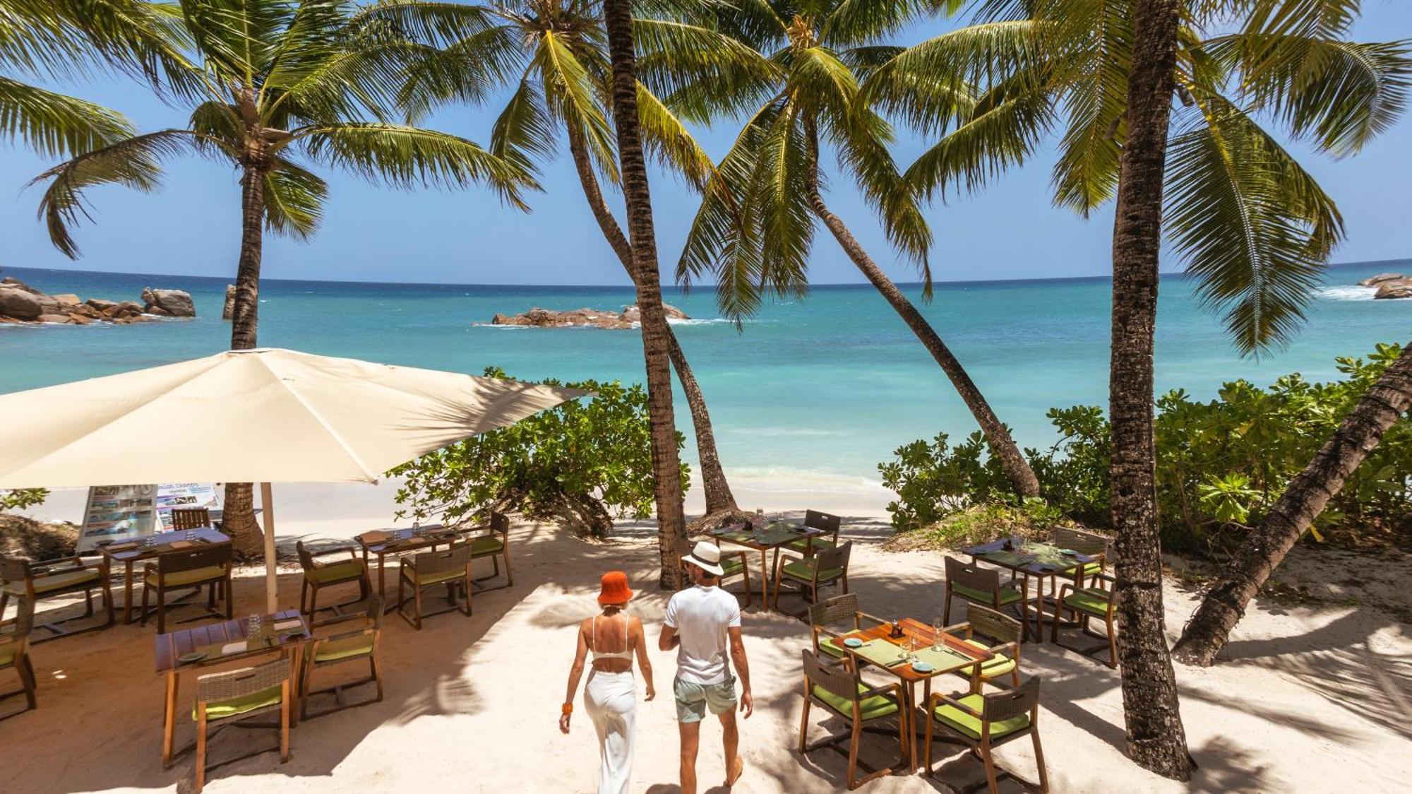 Constance Lemuria Grand Anse  Bagian luar foto Beach at the resort